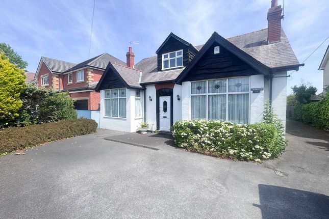 3-bed detached on Hardhorn Road, Poulton-le-Fylde, £320,000