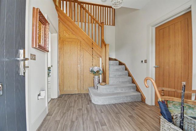 8, Pingley Vale, Brigg photo 2