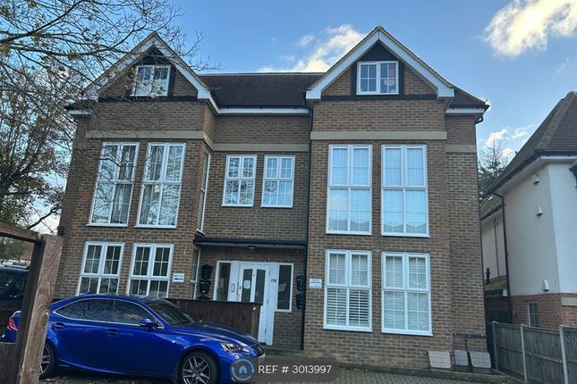 Apartment  Foxville Apartments, Chipstead Valley Road, Coulsdon photo 2