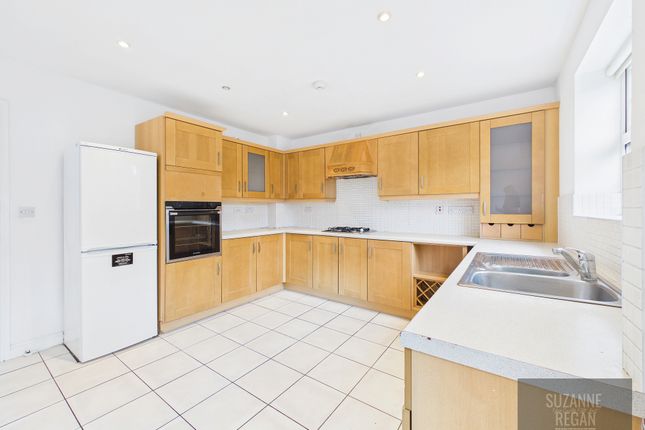 44 Gillquart Way, Coventry photo 3