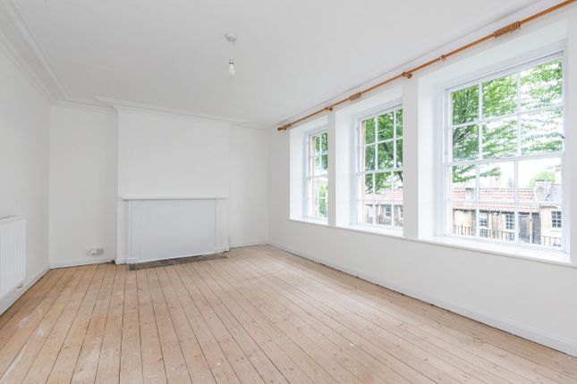 Lower Ground Floor Apartment, The Paragon, Bath photo 2
