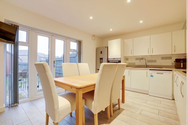 17 Seaton Way, Nottingham photo 4