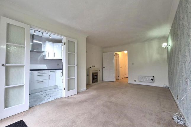 Apartment 9, Lemon Tree Court, Clifton Drive North, Lytham St. Annes photo 4