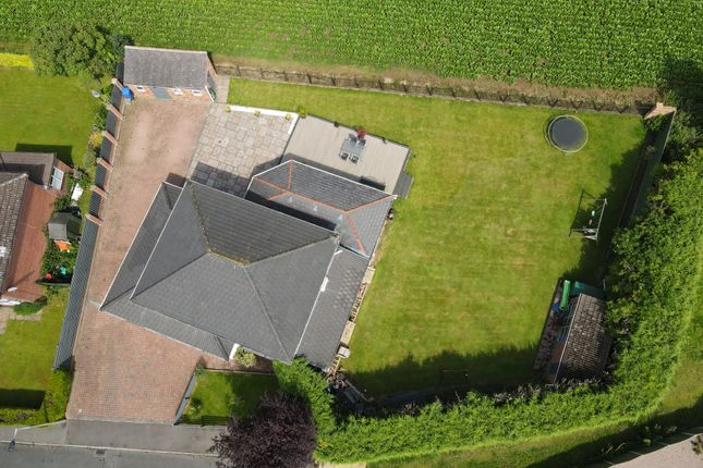 7, Wincanton Close, Mexborough photo 2