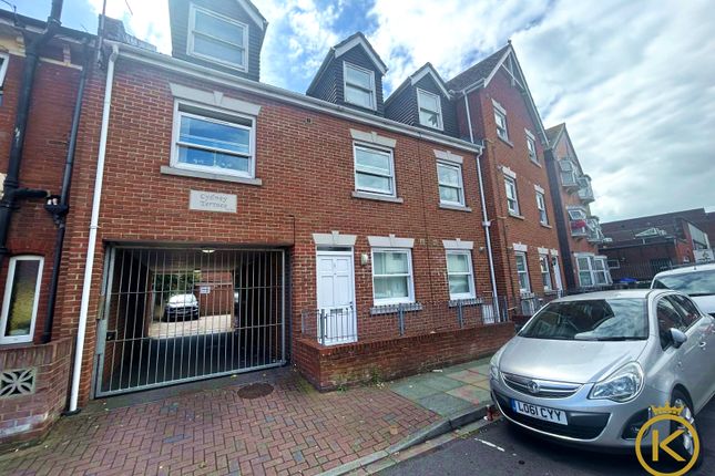 Thumbnail Flat to rent in Sandringham Road, Portsmouth