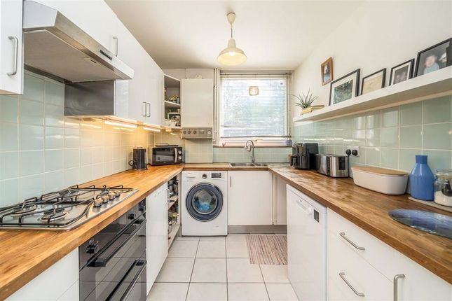30, Stainton Road, London photo 4