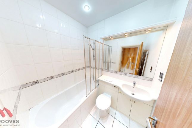 Flat for sale in Mossley Hill Drive, Liverpool