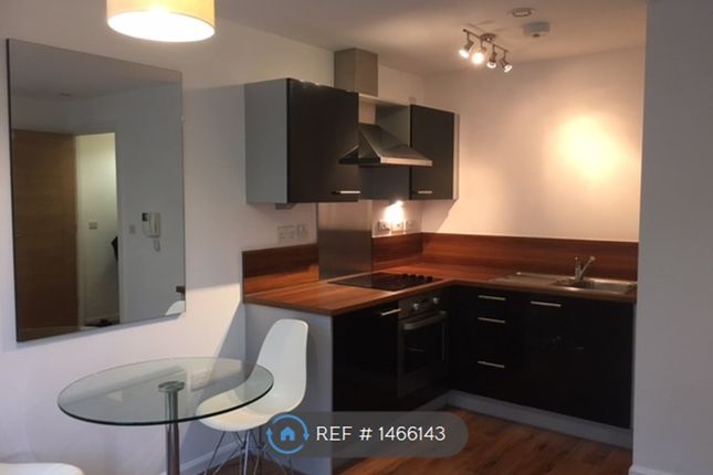 1 bed flat to rent in Mann Island, Liverpool L3