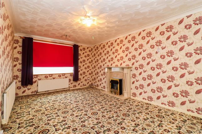 2, Horncastle View, Wakefield photo 3