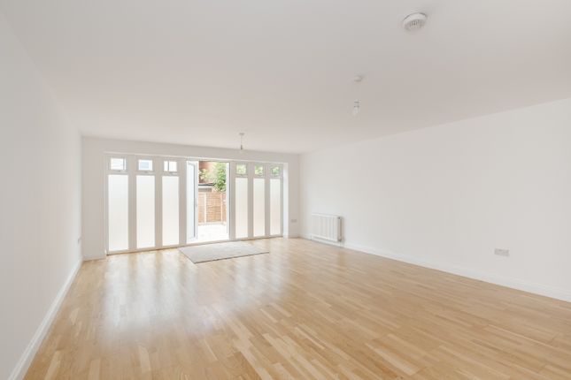 1A, Hampden Road, London photo 4