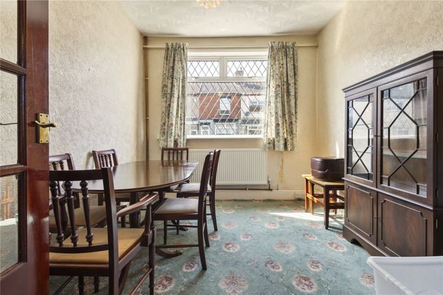 92, Neville Street, N E Lincs photo 3