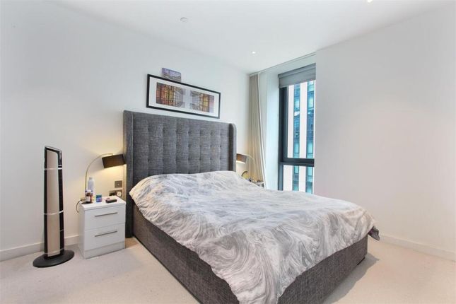 47 Brook Avenue, Wembley, Greater London photo 4