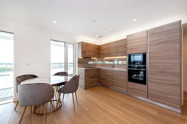 1305 Norton House, Duke Of Wellington Avenue, Woolwich photo 4