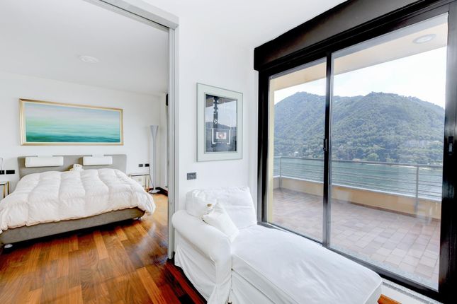 Villa for sale in Lake Como, Lombardy, Italy