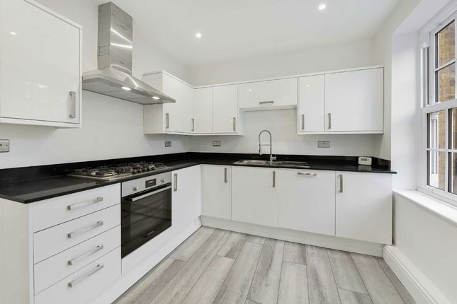 Flat 36, Hortensia House, Hortensia Road, London photo 3