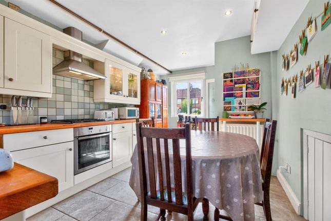 83, Trowley Hill Road, St. Albans photo 4