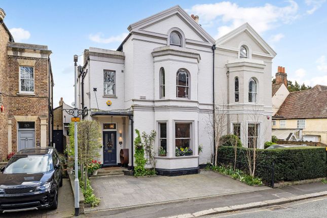 37, High Street, Datchet photo 3