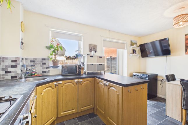 Windsor Drive, Bridgwater photo 3