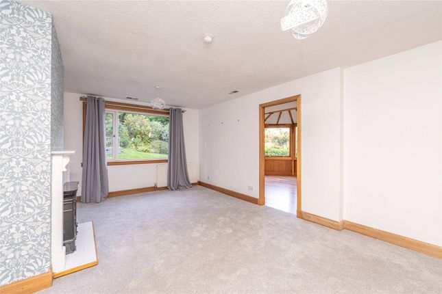 12, Hallcroft Green, Ratho photo 3