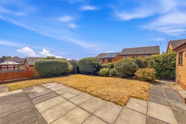 3 Winster Grove, Worksop photo 3