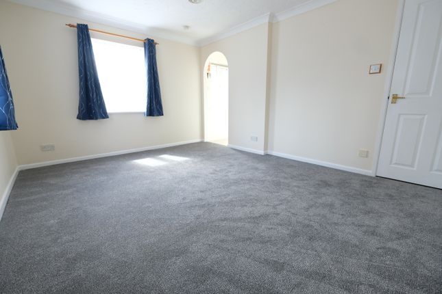 Trinity Court, Marchwood photo 3