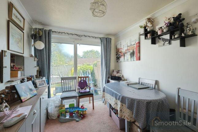 8, Fawkener Close, Falmouth photo 4