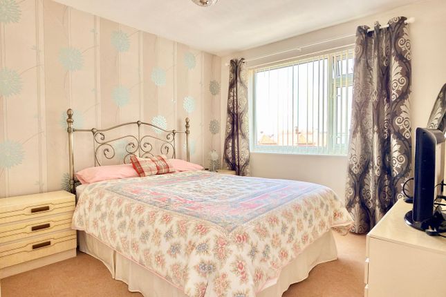 2 Avon Court, St Marys Lane, Tewkesbury photo 4