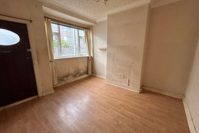 39, Grange Road, Colwyn Bay photo 3