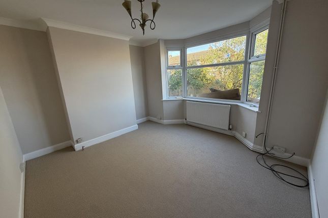 194 Kirkley Run, Lowestoft photo 2