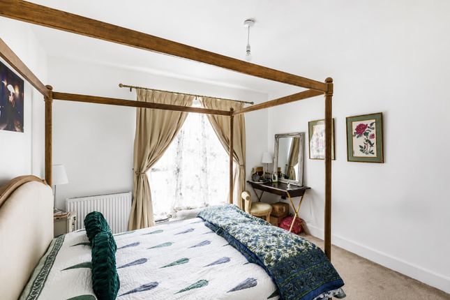 8, Overlord Close, Uxbridge photo 4