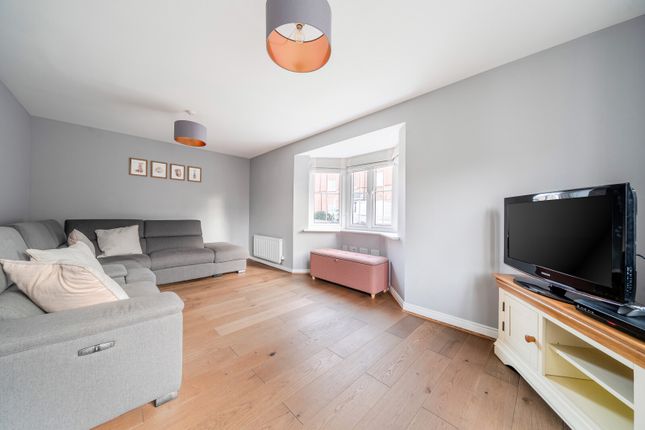 1, Hewitts Road, Cranleigh photo 4