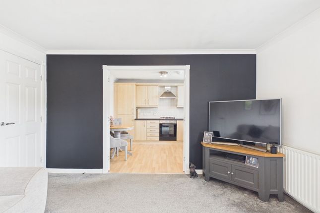 Flat 1  218, Eaglesham Road, East Kilbride photo 3