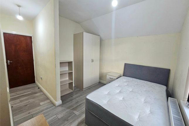 20, Oak Tree Lane, Birmingham photo 4