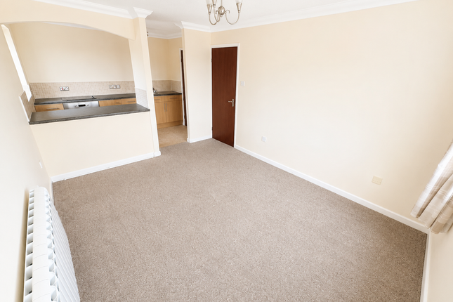 28, Hyde Court, Yeovil photo 4