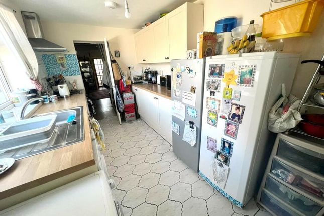 20, Copperworks Road, Llanelli photo 4