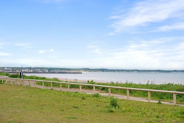 33, South Shore, Bridlington photo 3