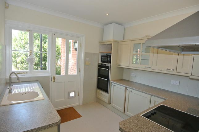 15, Runnemede Road, Egham photo 3