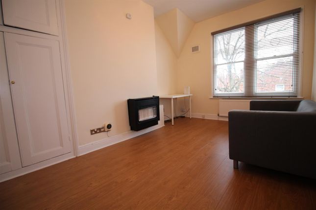 Flat 4, 5 Evington Road, Leicester photo 4