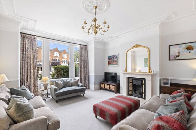 2, Huron Road, London photo 2