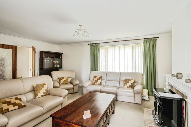 16, Applegrove, Swansea photo 4