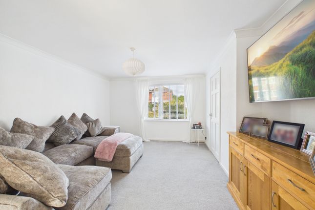 4, Ferndale Avenue, Chester photo 2