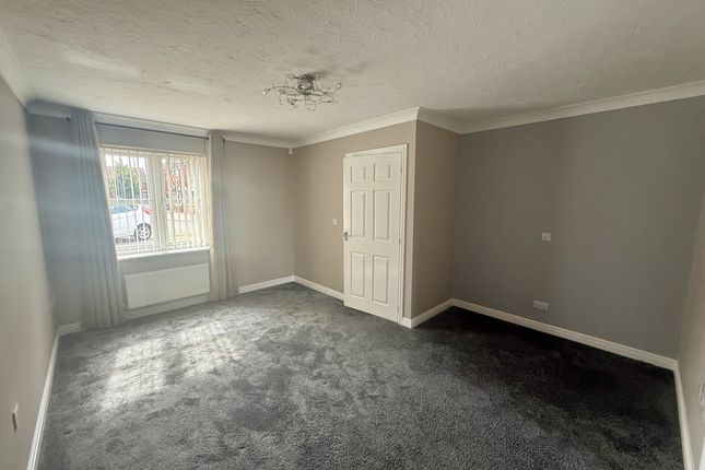 32, Easter Wood Close, Hull photo 5