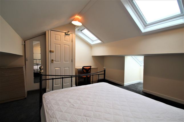 Headingley Avenue, Leeds photo 5