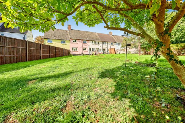 32, Weaverhead Close, Dunmow photo 4