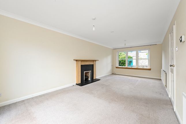1, Kirkstyle Gardens, KIRKLISTON photo 2