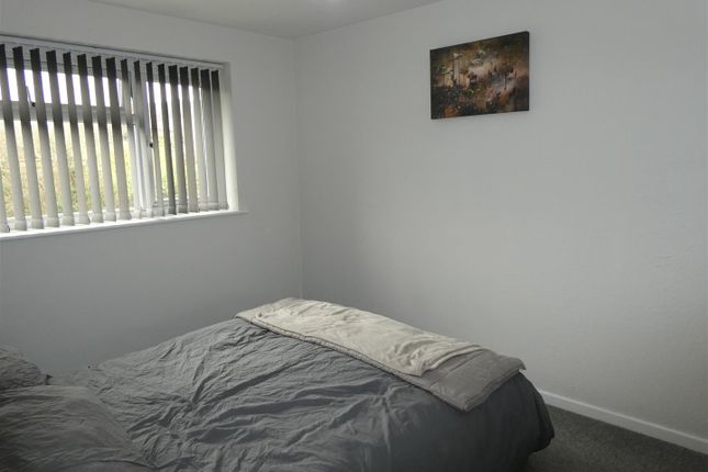 Flat to rent in Brantwood Rise, Banbury