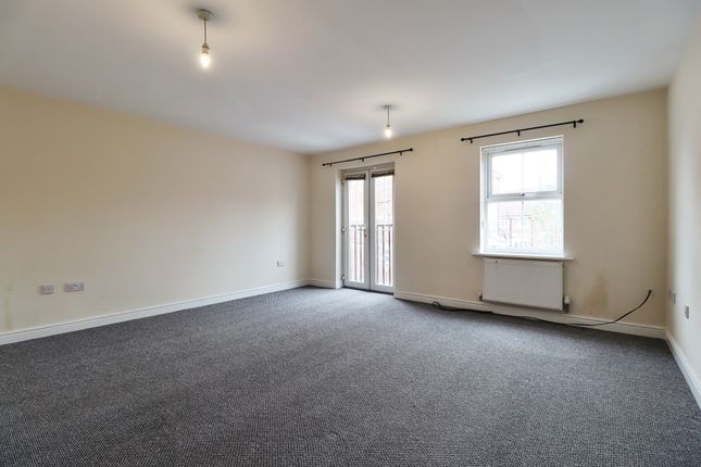 Town house for sale in Turnberry Mews, Stainforth, Doncaster
