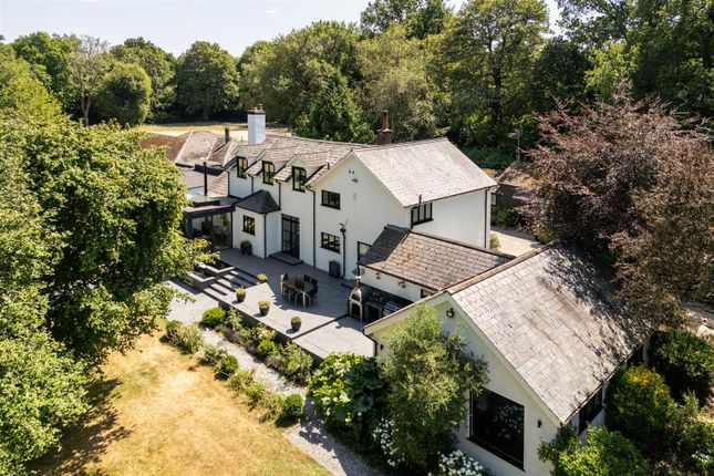 Juniper Stables, Mogador, Tadworth photo 4