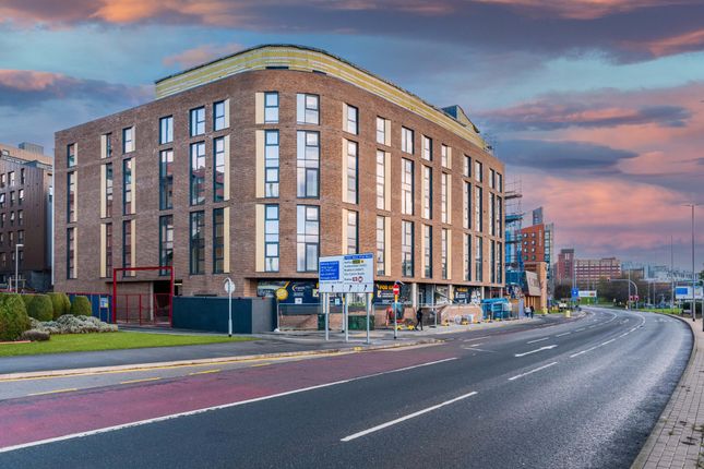 Thumbnail Flat for sale in Kirkstall Road, Leeds