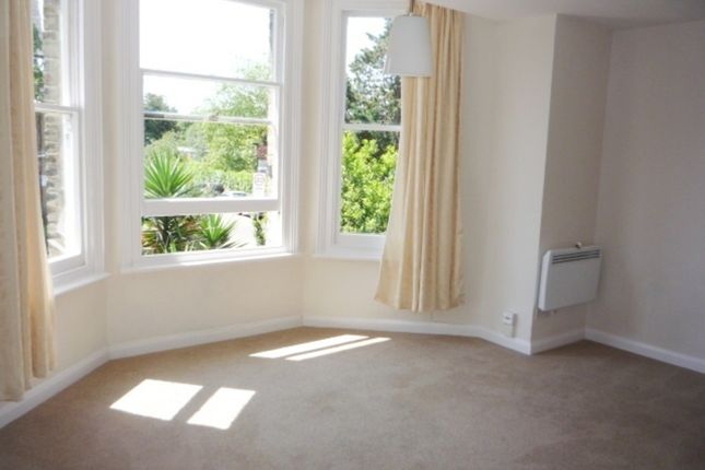 Mortlake Road, Richmond photo 2